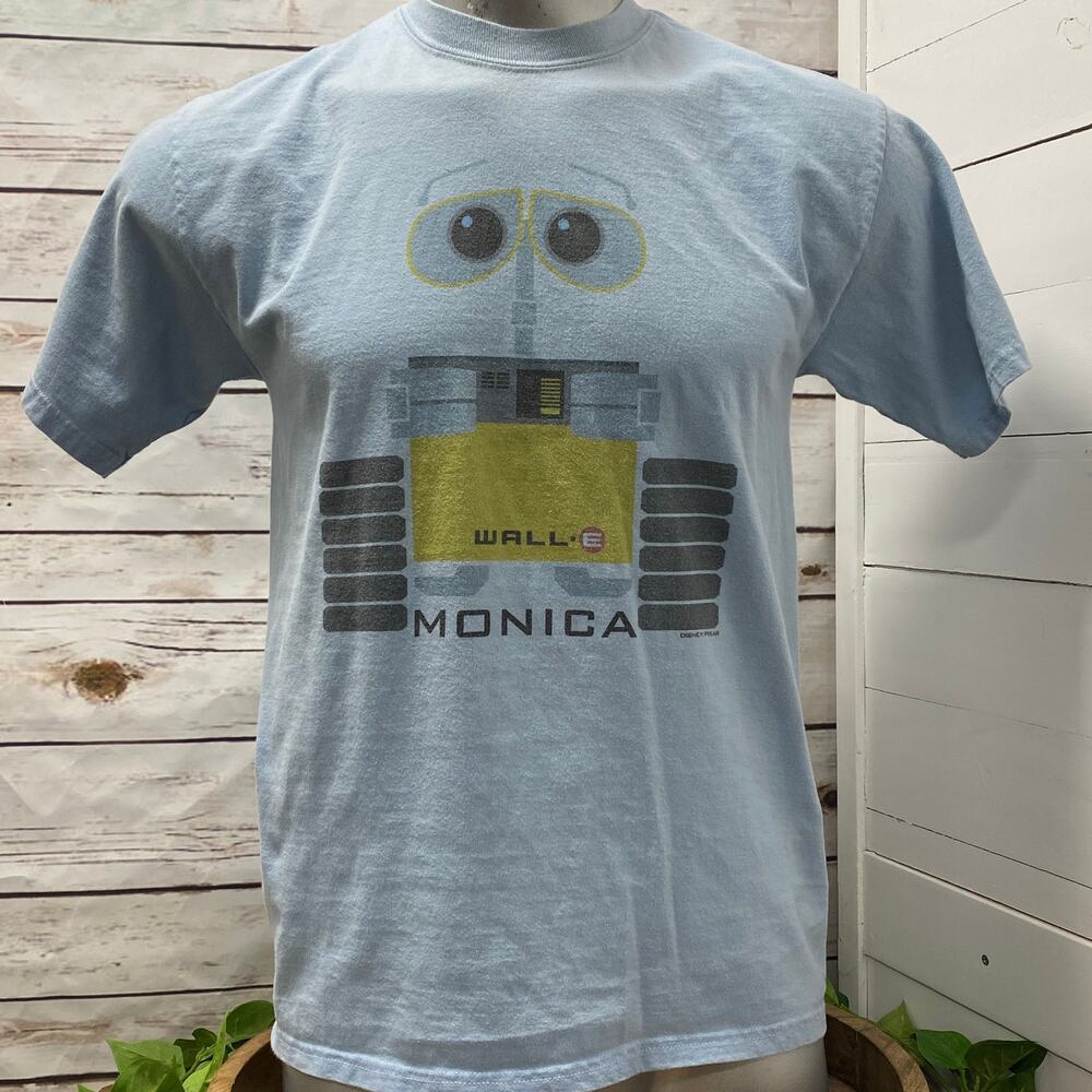 Walt Disney's Wall-E Monica TShirt Computer Animated Si-Fi Robot Disney Game - Picture 2 of 5
